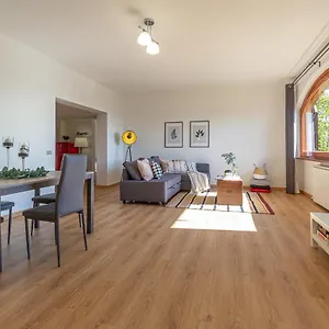  Ferienhaus Spacious With Garden & Air Conditioning - La Grande Finestra